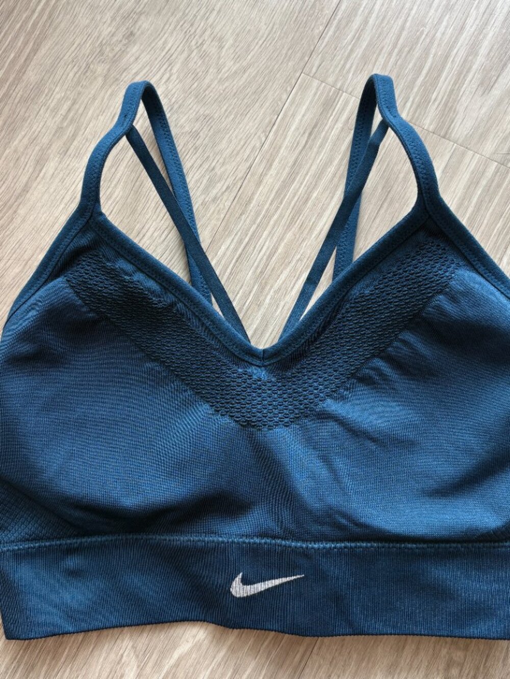 Nike Women's Dri-FIT Light-Support Seamless Sports Bra